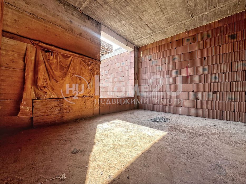 Продава се Двустаен апартамент в Пловдив, Остромила - 61 кв.м за 1181 €/кв.м - Снимка #5