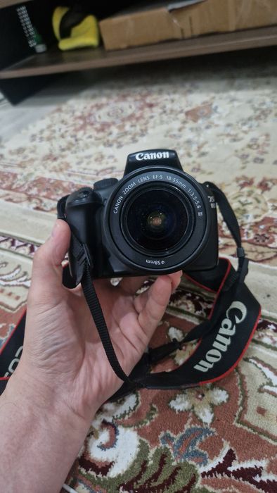 Canon EOS 1100D фотоаппарат