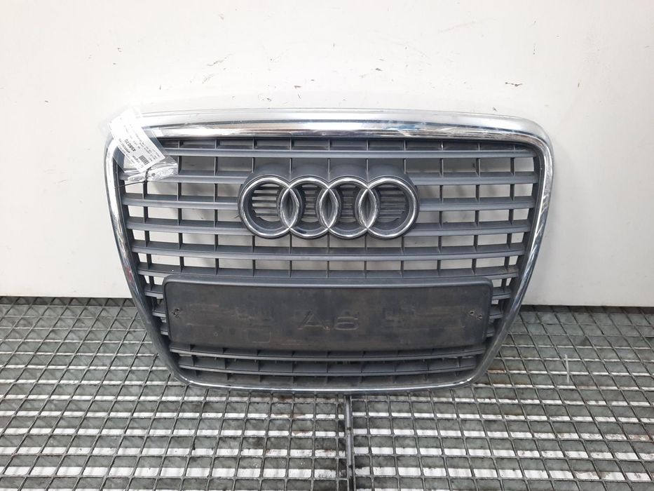 Grila bara fata centrala cu sigla, cod 4F0853651AQ, Audi A6 (4F2, C6)
