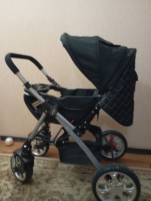 Болалар коляскаси