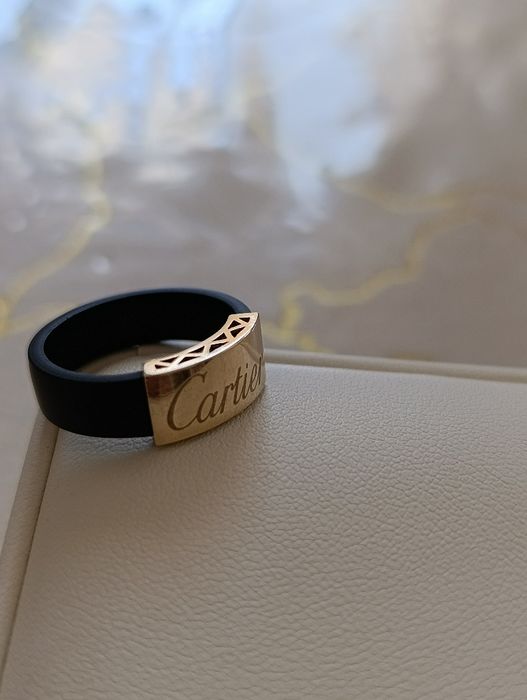 Золотое кольцо CARTIER, проба 585, вес золота 0,65 размер 17,5