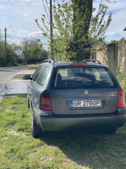 Vand sau schimb  skoda octavia