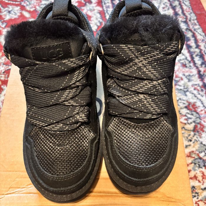 UGG lowmel Black ( 36-46 pe stoc )