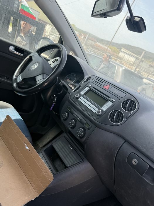 На части Vw Golf 5 Plus 2.0tdi BMM 2007год дизел теглич ръчка