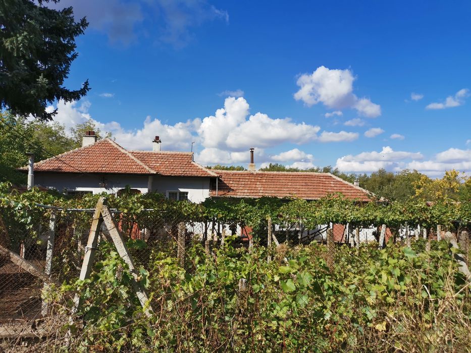 Продава се Къща в с. Пелишат, Област Плевен - 70 кв.м за 722 €/кв.м - Снимка #1