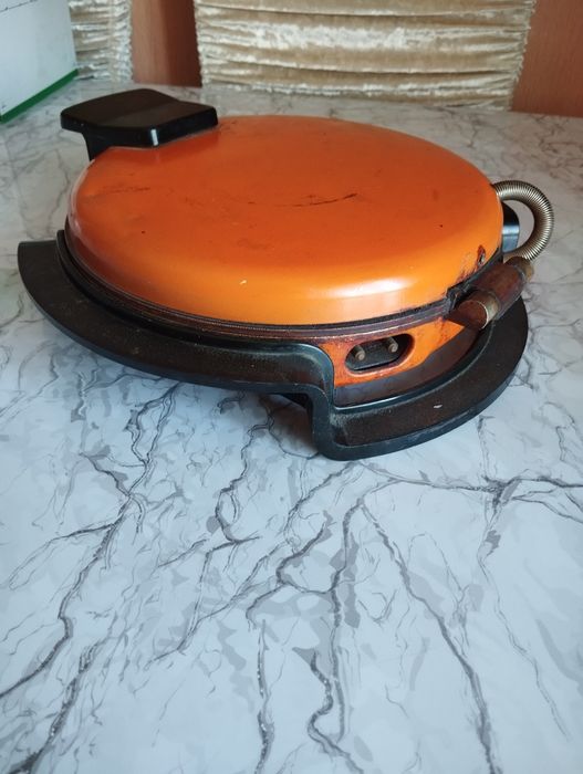 Продам Вафельницу СССР
