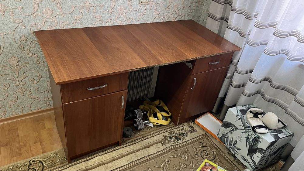 Тумбо стол, парта