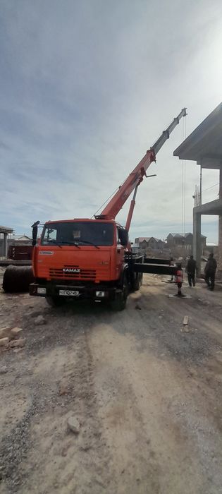 Auto kran usluga 25 ton 28 metr