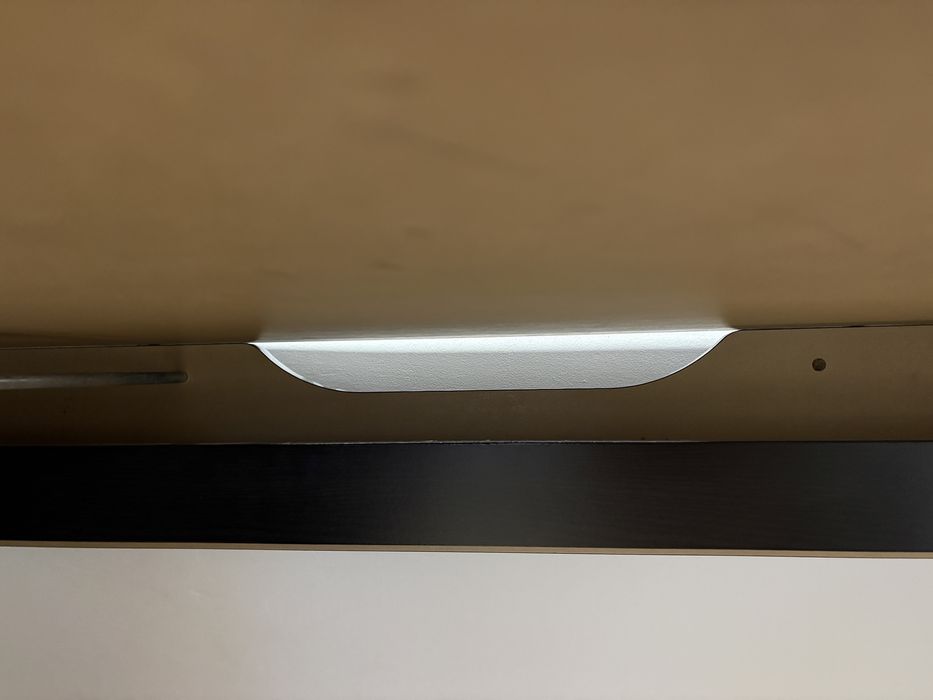 Birou cu tablie culisanta Ikea Malm