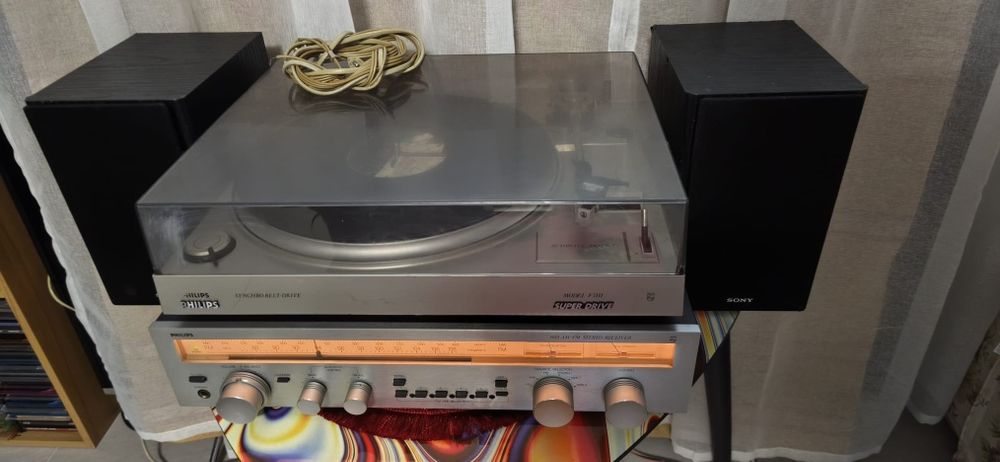 Pachet Vintage , Receiver PHILIPS 602 și pick-up Philips  7111 cu boxe