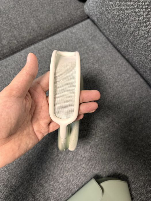 AirPods Max (фисташковый цвет)