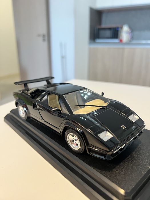 количка Lamborghini 1:24