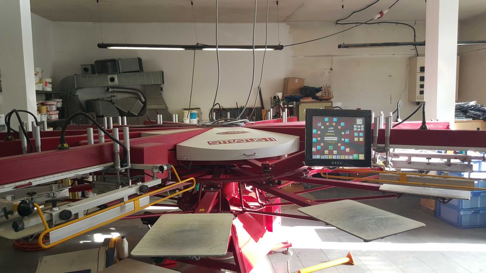 МАШИНА ЗА СИТОПЕЧАТ на Тениски,Торби и Текстилни Изделия /ANATOL/