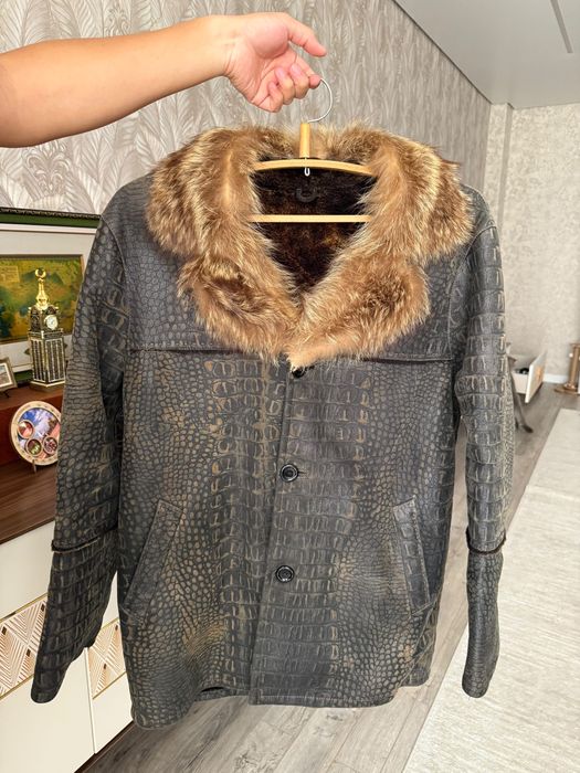 Продам мужскую дубленку