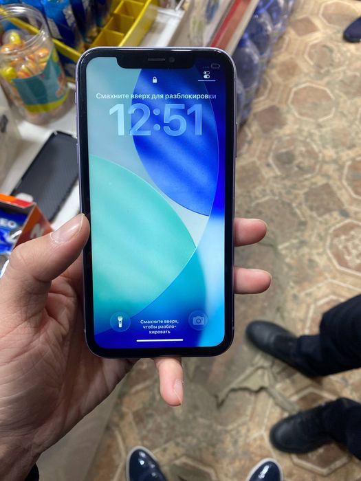 Iphone 11 sotiladi