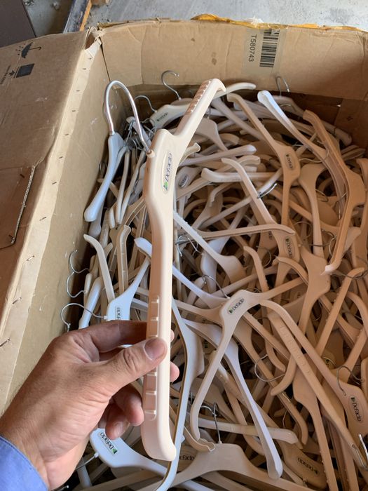 Вешалки плечики (100 тг)