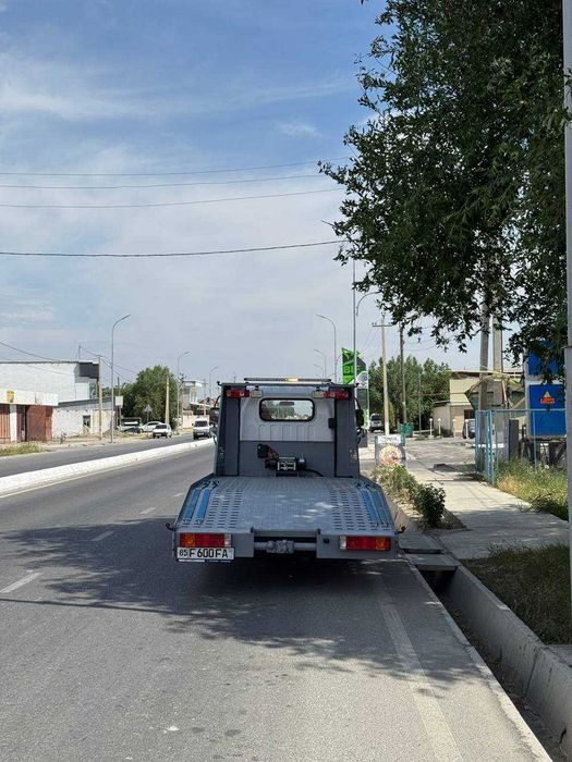 Эвакуатор с электрической лебедкой FAW Tiger V