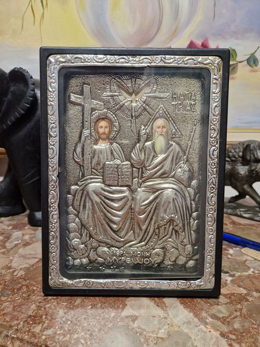 Прекрасна антикварна икона Светата Тройца сертификат