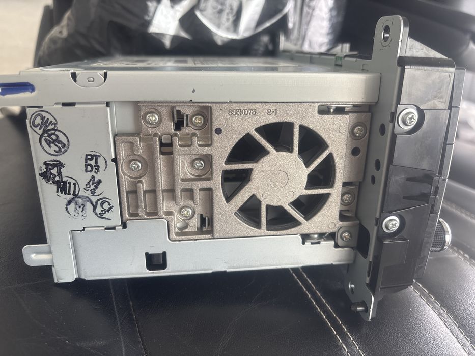 CD Медия за Гранд Чероки Ларедо нов