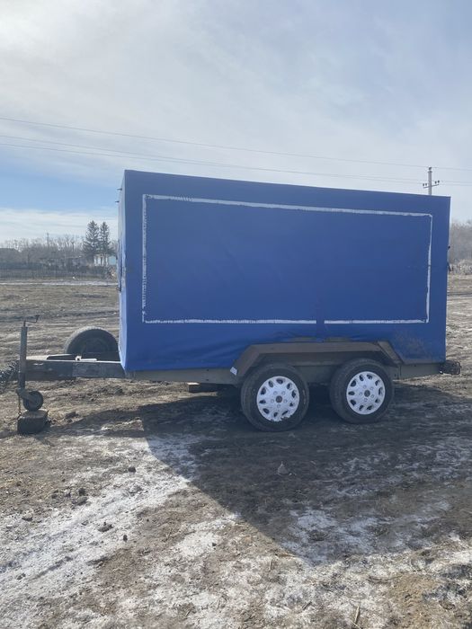 Продам прицеп коневоз