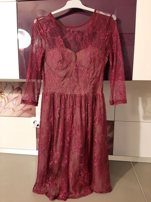 Vand rochiță cu dantelă