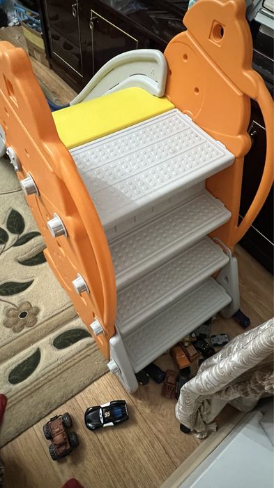 Детская горка пластиковая