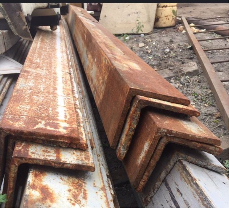 Продам уголок 90