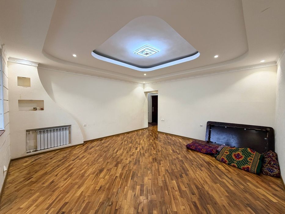 Юнусабад Бодомзор 3/7/9 (72²) продаётся квартира