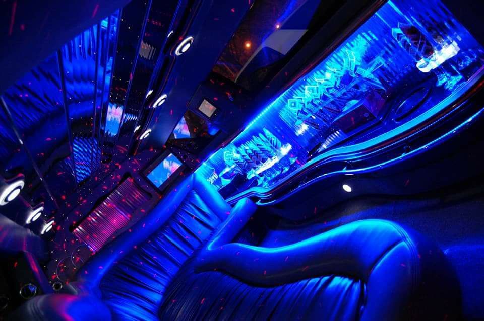 Шикарные лимузины для вашей свадьбы