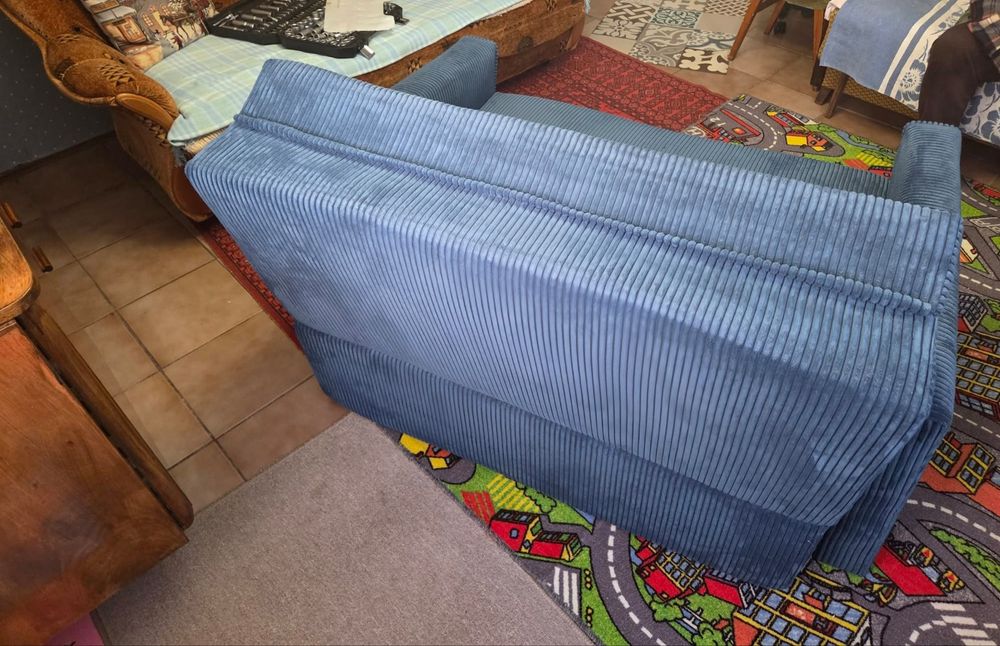 Разтегателен диван