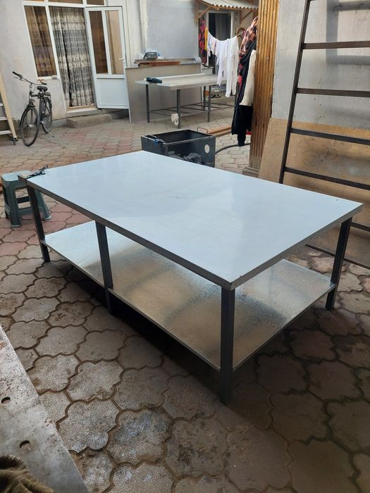 Тайёр нержавейка столлар сотилади. Буюртма асосида хам ясаб берилади.