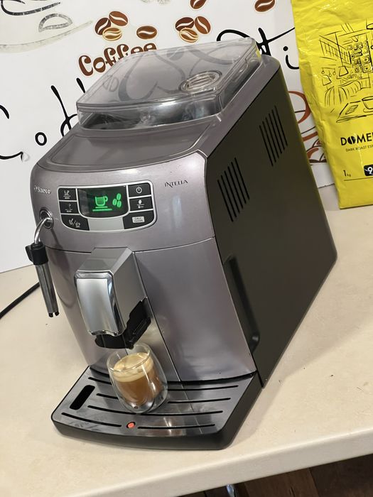 Кафемашина кафе автомат Saeco intelia с гаранция