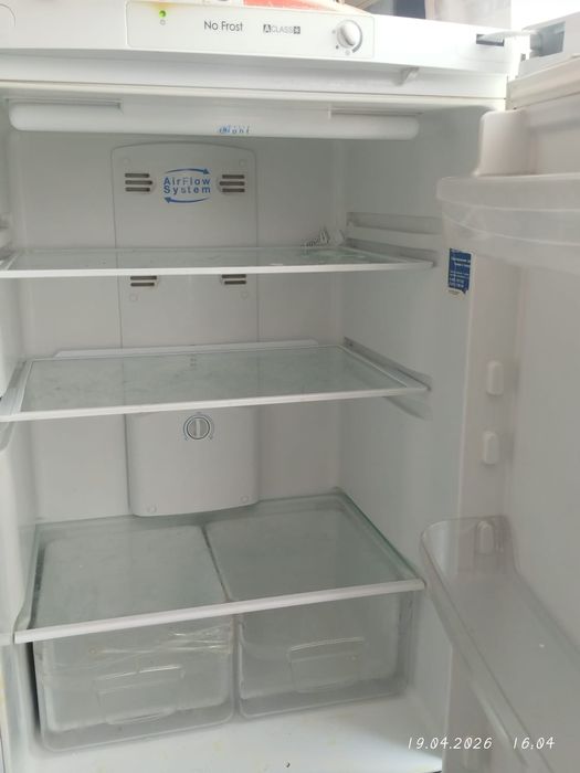 Продам холодильник в рабочем состояний