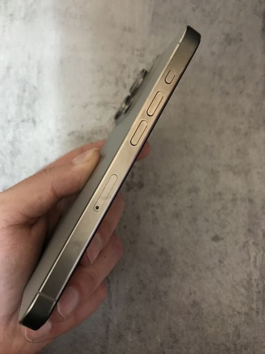 iPhone 15 pro 128 gb