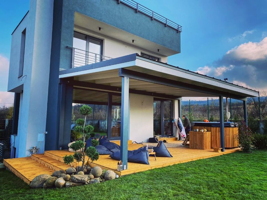 Terase din lemn lamelar ultrafinisat