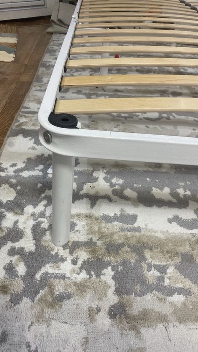 Продам кровать 140 / 200