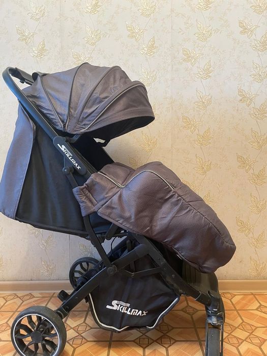 Коляска.          .