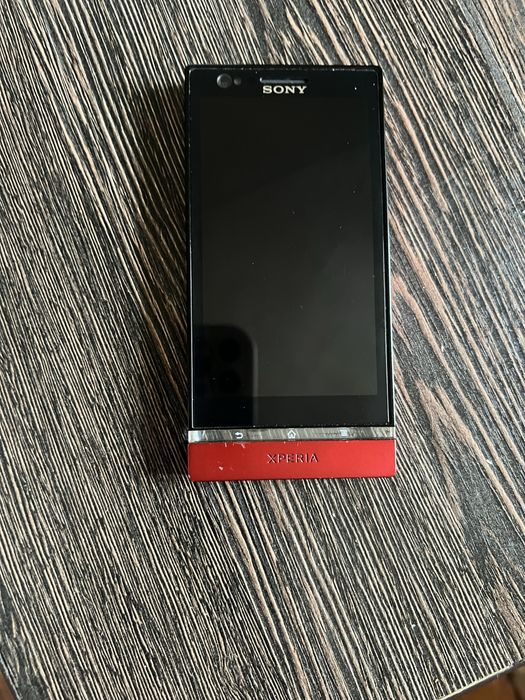 Продам телефон sony xperia
