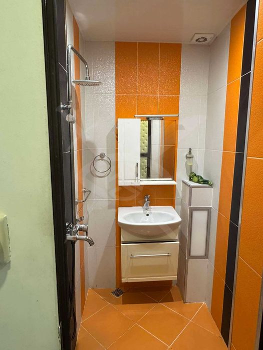 Дава се под наем Тристаен апартамент в Варна, Възраждане 3 - 80 кв.м за 500 € - Снимка #6