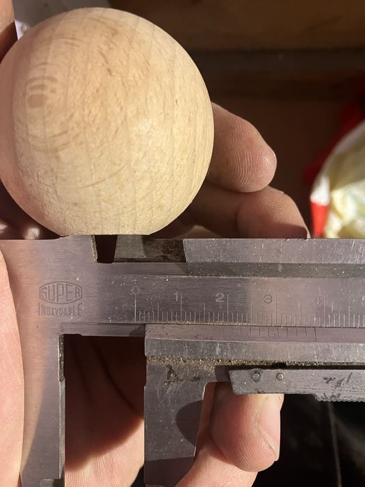 Дървени топчета с отвор