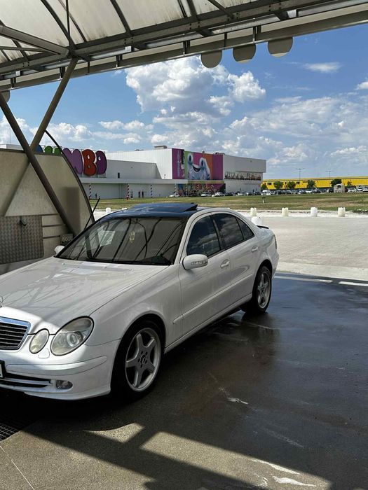 Vând Mercedes w211 e class