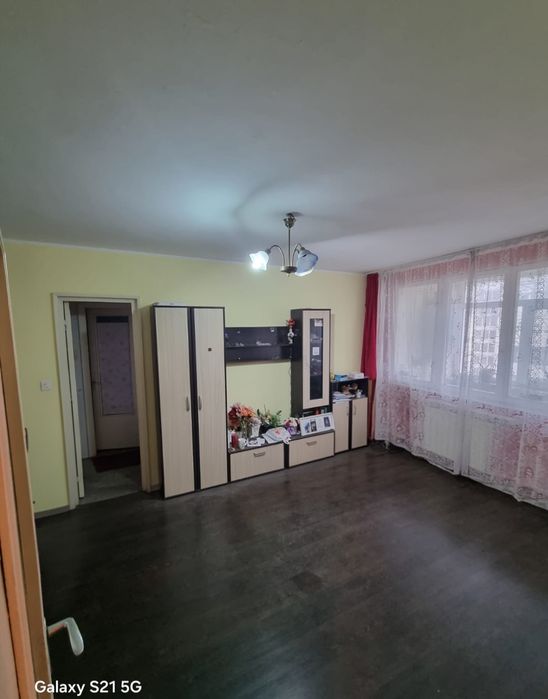 Apartament 2 Camere, Micro 16, etaj 3/4, Balcon Mare, Centrală proprie
