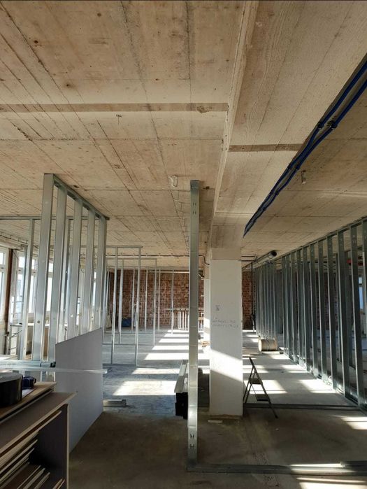 Servicii finisaje interioare  – Gresie, Rigips, Zugrăveli, Parchet