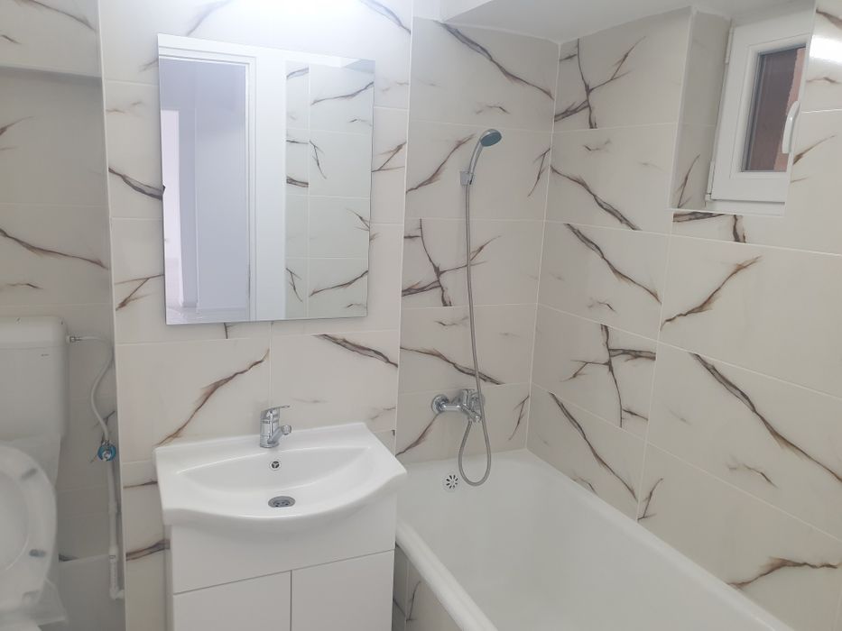 Proprietar vand 3 camere (73mp) 30 sec Metrou Obor