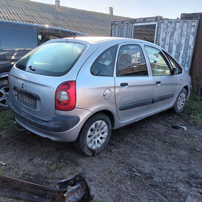 Dezmembrari  Citroen XSARA PICASSO (N68)  1999  > 0000 2.0 HDi Motori