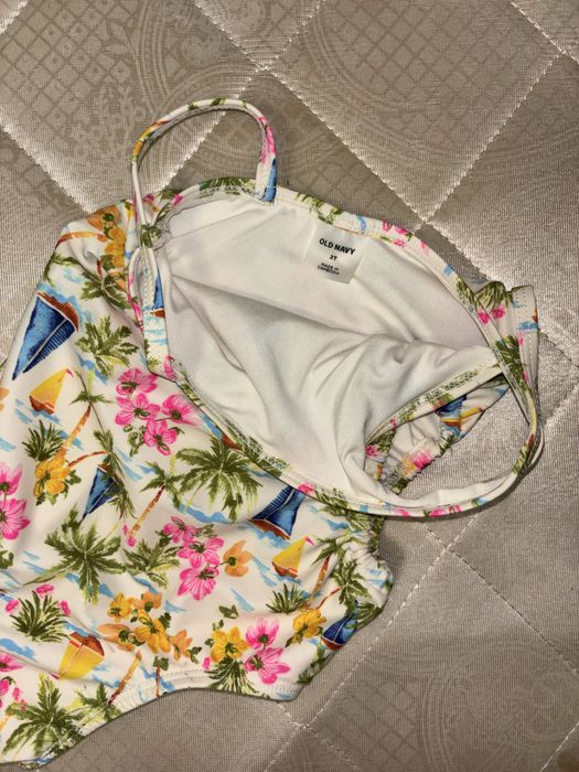 Детский купальник абсолютно новый