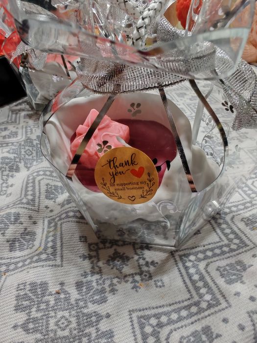 Vând martisoare ceara parfumata