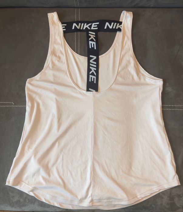 Дамски спортен потник Nike