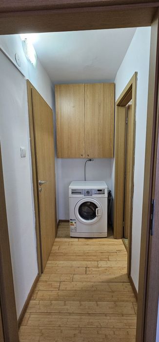 Inchiriez ap. 2 camere decomandat, complet mobilat si utilat, situat intr-un bloc izolat termic