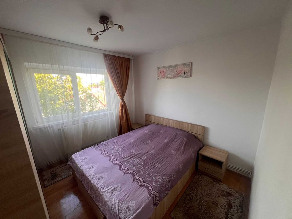 Inchiriez apartament 2 cam Scolilor cu Rosiori ultracentral Braila proprietar